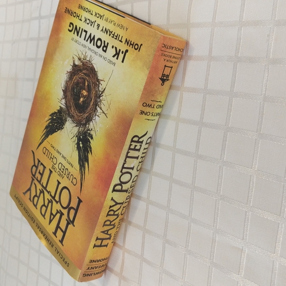 Book, Harry Potter And The Cursed Child - Picture 2 of 4
